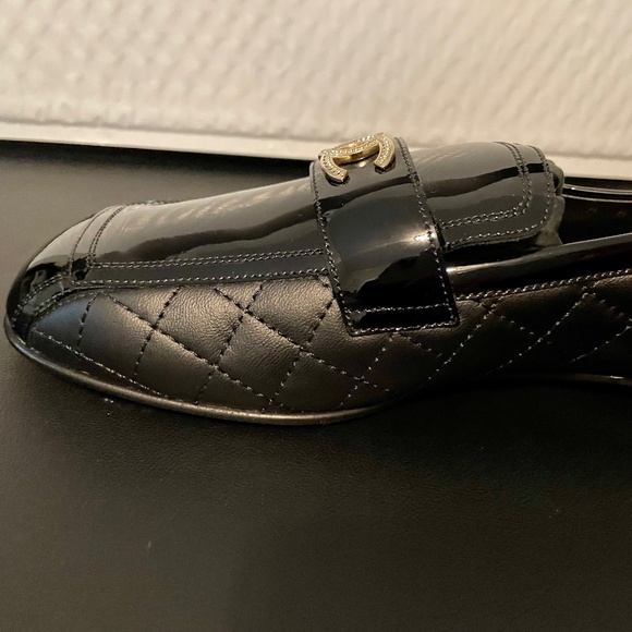 NEW CHANEL LOGO PATENT LEATHER CLASSIC QUILTED LOAFERS MOCCASINS - Picture 6 of 8